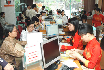 Cuối năm, ngân hàng “thắt túi” cho vay