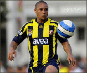 Fan của Real Madrid muốn Roberto Carlos trở lại