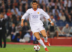 Cristiano Ronaldo giành giải “Bàn thắng đẹp nhất trong năm của FIFA”