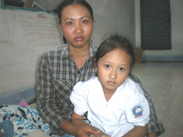 Cháu gái 6 tuổi bị ung thư tử cung cần được cứu giúp