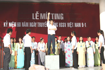 Hỗ trợ 31 suất học bổng cho học sinh, sinh viên có hoàn cảnh khó khăn