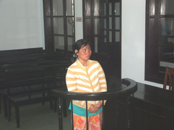 Bà mẹ 5 con hành nghề trộm cắp!