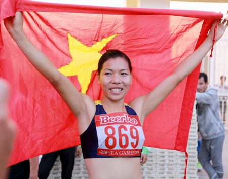 Điền kinh Việt Nam lần đầu có 2 vận động viên đủ tiêu chuẩn quốc tế