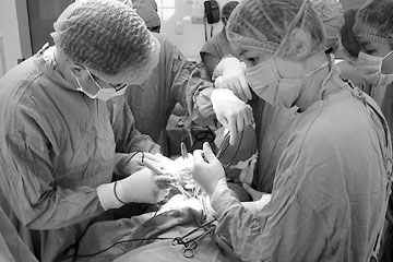 Năm 2010, phấn đấu 100% xã, phường đạt chuẩn quốc gia về y tế