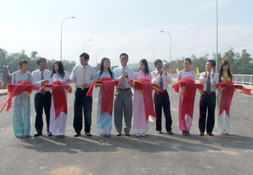 Khánh thành cầu Dinh 2 (Ninh Hòa, Khánh Hòa)