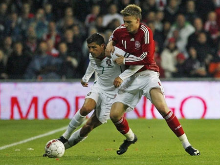 Ý vào bảng nặng ký