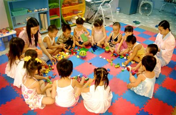 Điều chỉnh lại lộ trình đạt chuẩn phổ cập giáo dục mầm non cho trẻ em 5 tuổi