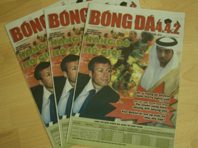 Báo Bóng đá 442 ra mắt số đầu tiên của khổ báo mới