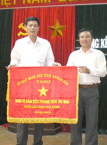 Dẫn đầu Khối thi đua các Ban Đảng tỉnh Khánh Hòa