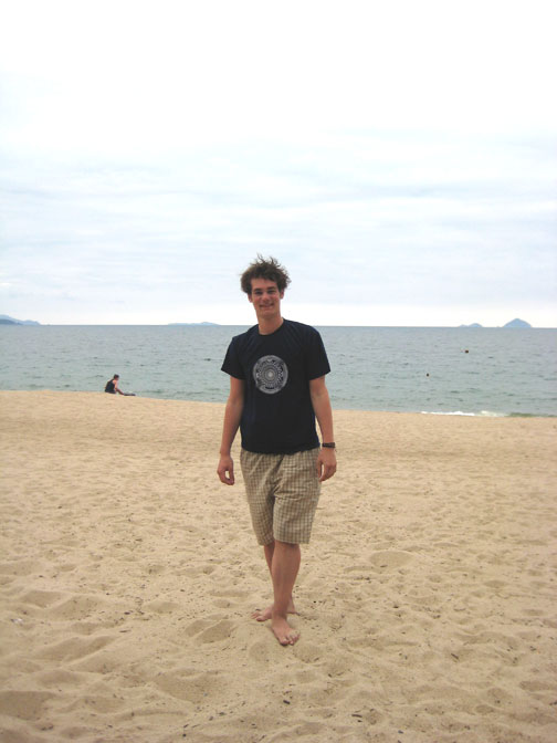 Thiếu biển cảnh báo ở điểm du lịch thác, sông, suối