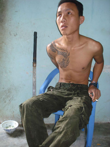 Thêm một vụ trồng và mua bán cần sa bị triệt phá