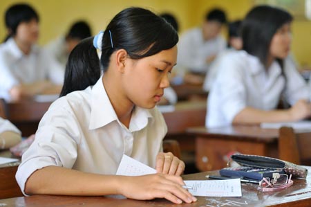 Thí sinh thi tốt nghiệp THPT năm 2009 tại Hà Nội. Ảnh: VnExpress