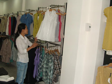 Áo bèo xuống phố