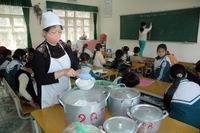 Kiểm tra bếp ăn, căng tin trong trường học