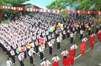 Hát Quốc ca trong lễ Chào cờ Tổ quốc