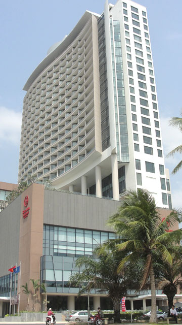 Du lịch Khánh Hòa: Phát triển sôi động