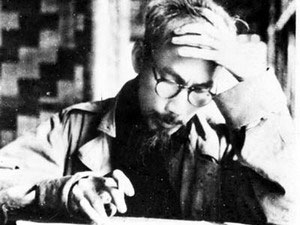 Việt - Lào phát động thi sáng tác ca khúc về Bác Hồ