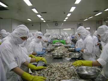 Chị em vẫn chịu nhiều thiệt thòi