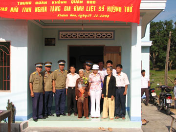 Chu đáo, sâu nặng nghĩa tình