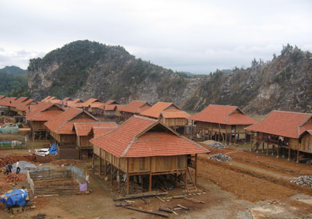 Bồi thường, hỗ trợ cho người dân tái định cư