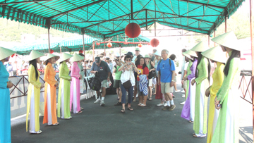 Làm sao thu hút khách du lịch tàu biển?