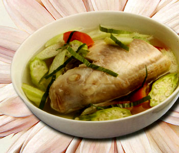 Món ăn: Canh điêu hồng nấu lá nghệ