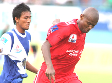 Đội khách thua toàn diện