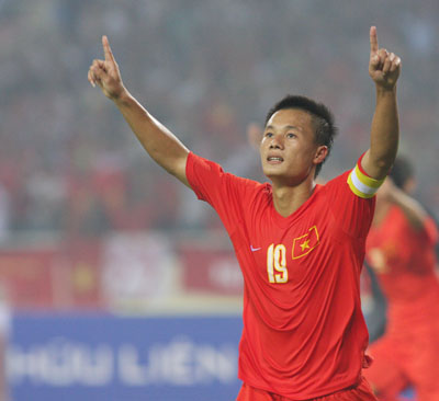 Thành Lương giành Quả bóng vàng Việt Nam 2009