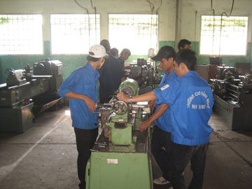 Hướng mở cho học sinh trung học cơ sở khi vào học các trường nghề