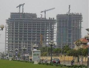 Điều chỉnh giá hợp đồng khi có biến động về giá nhiên liệu, vật tư