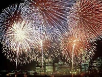 Bắn pháo hoa tầm thấp kỷ niệm 120 năm ngày sinh Chủ tịch Hồ Chí Minh