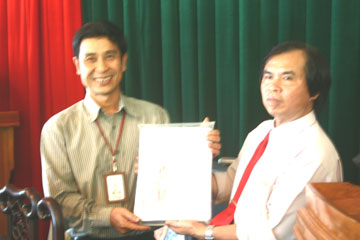 Các tác giả sáng tác 130 tác phẩm