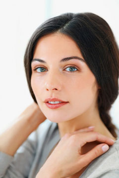 Hạn chế rụng tóc ở các chị em