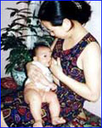 Dùng vaccine “5 trong 1” tiêm chủng mở rộng cho trẻ em