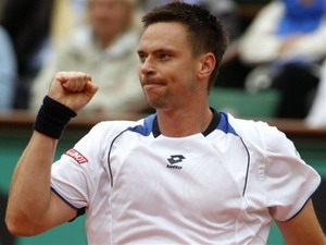 Soderling chặn đứng sức mạnh của "tàu tốc hành"