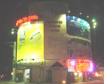 Còn nhiều đơn vị chưa tiết giảm điện