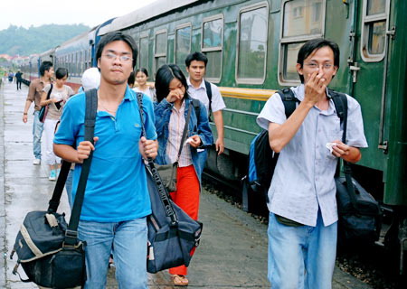 Giảm 10% giá vé tàu cho thí sinh đi thi và nhập học