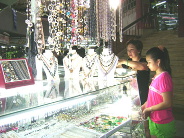 Cá tính hơn với đồ trang sức