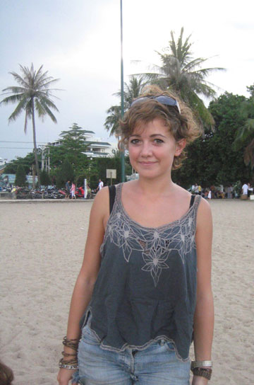 Trước tiên, cần quảng bá Khánh Hòa là điểm du lịch biển, đảo lý tưởng