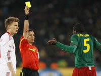 FIFA thay đổi quy định bãi bỏ thẻ vàng ở World Cup