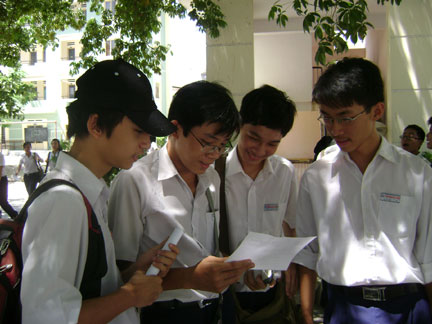 478 thí sinh thi vào Trường Trung học Phổ thông chuyên Lê Quý Đôn