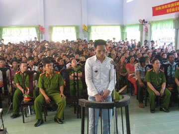 Án tử hình cho kẻ “Giết người” và “Hiếp dâm trẻ em”