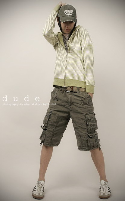 Nam giới điệu với quần ngố