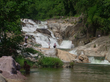 Từ đầm Nha Phu đến thác Yang Bay