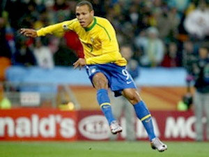 30 triệu bảng để Fabiano về Manchester United