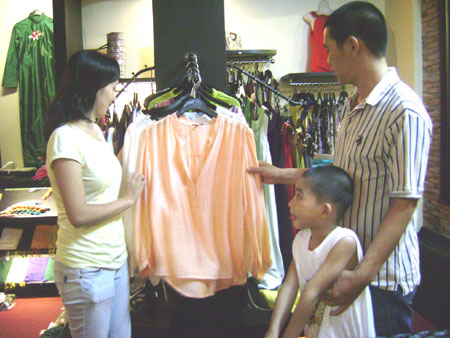 Lịch lãm, trẻ trung với thời trang Hè cho nam giới