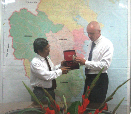 Sẽ tạo điều kiện thuận lợi, giúp đỡ các nhà đầu tư đến từ Sankt-Peterburg