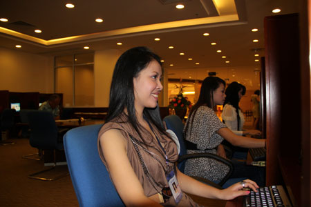 Những chuyện bên lề cuộc thi Hoa hậu thế giới người Việt 2010