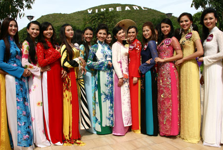 Rạng ngời sắc Việt