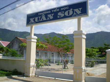 Đổi mới trên vùng đất  Xuân Sơn